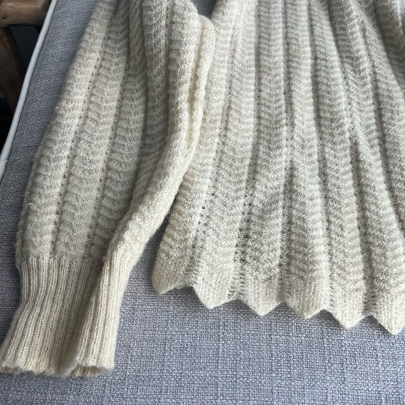 Vintage Dior 100% Wool Cardigan - Picture 3 of 5